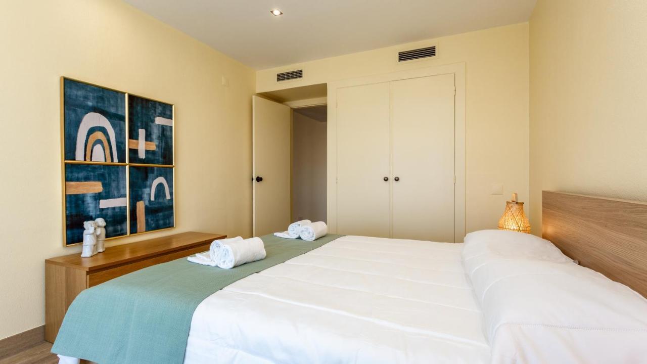 Divine Marina Apartment W/ Pool & Garden By Lovelystay クアルテイラ エクステリア 写真